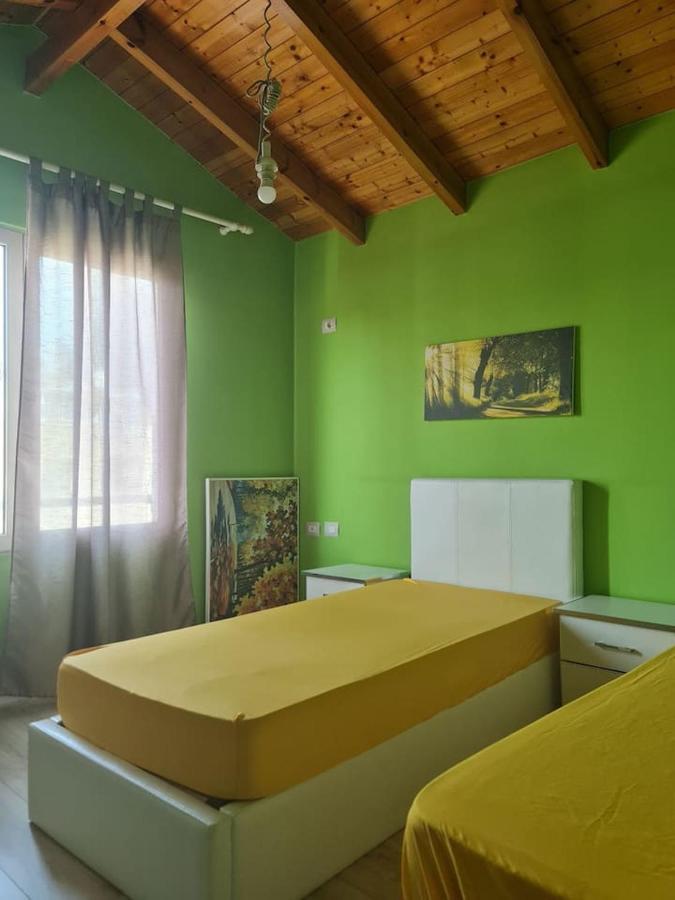 Penthahouse Shallvare Tirana Buitenkant foto